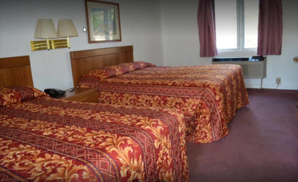 Hofbrau Riverfront Hotel Helen Ngoại thất bức ảnh